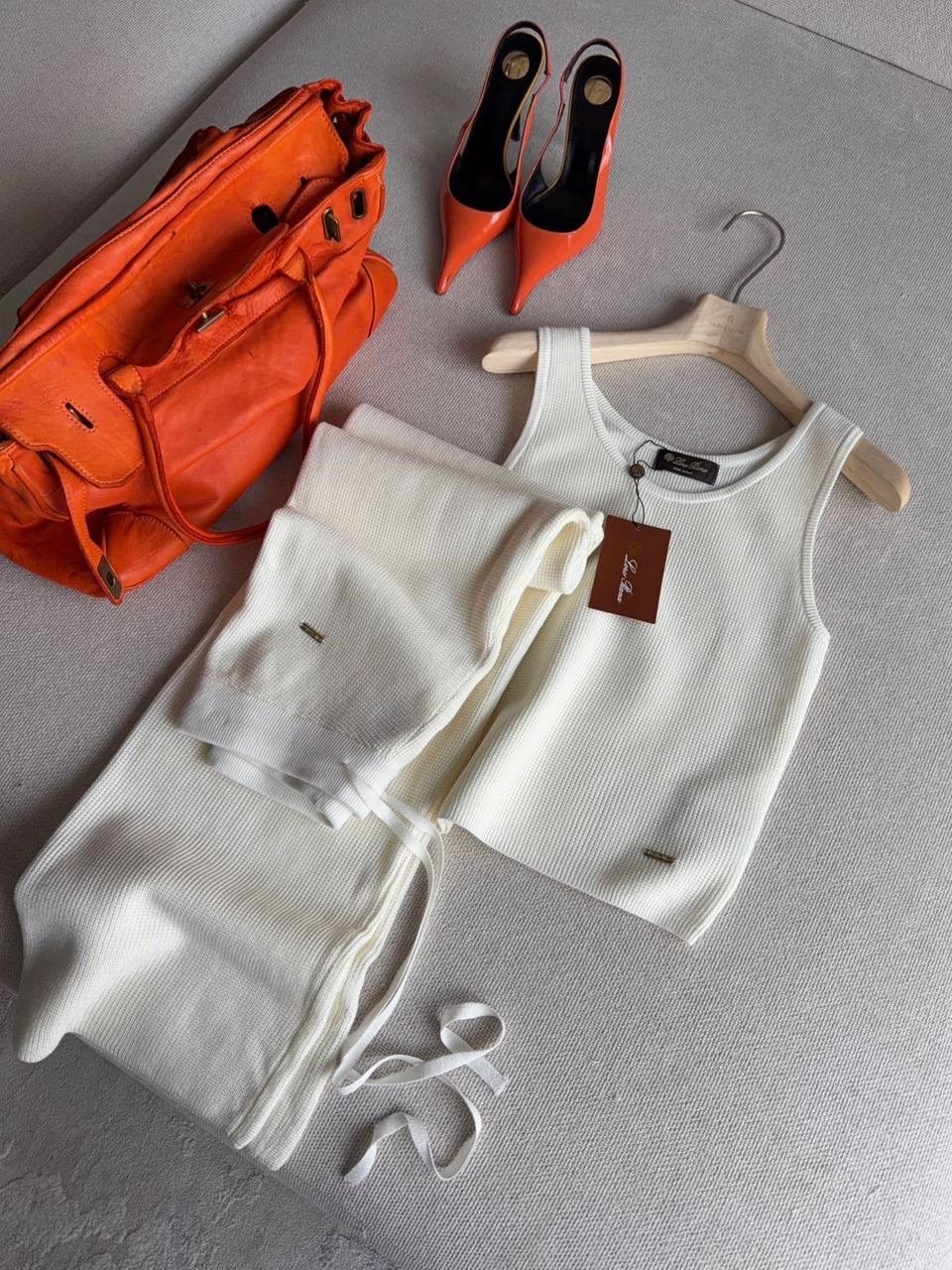 трикотажные брюки,брюки модные,брюки комплект,белые брюки