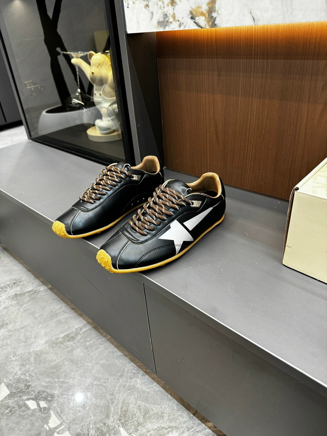 ,кроссовки golden goose,кожаные кроссовки,женские кожаные кроссовки,кроссовки премиум