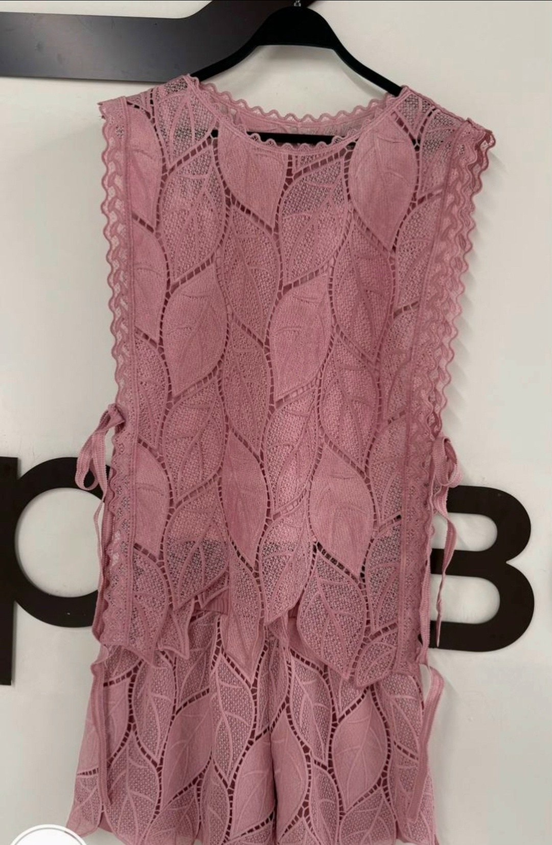 ажурный жилет,туника крючком,вязаные жилеты,платья вязаные крючком,кружево вязаное