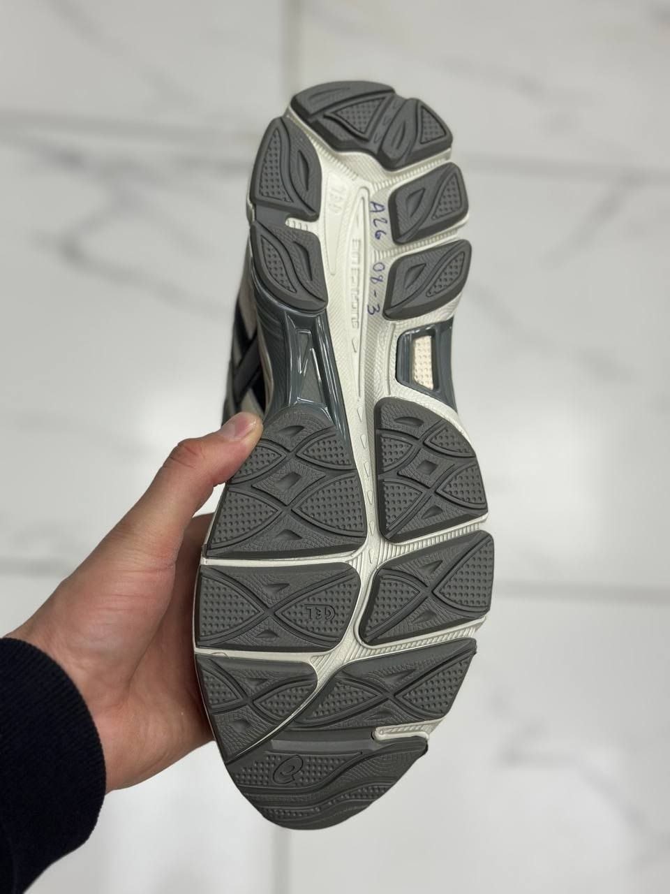 asics кроссовки gel-nyc 2055 pale oak truffle grey,кроссовки asics gel-nyc 2055,кроссовки asics,кроссовки asics gel nyc,кроссовки