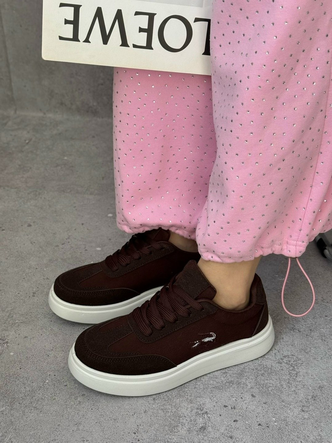 ,кроссовки lacoste,женские кроссовки,модные кроссовки,кроссовки замш