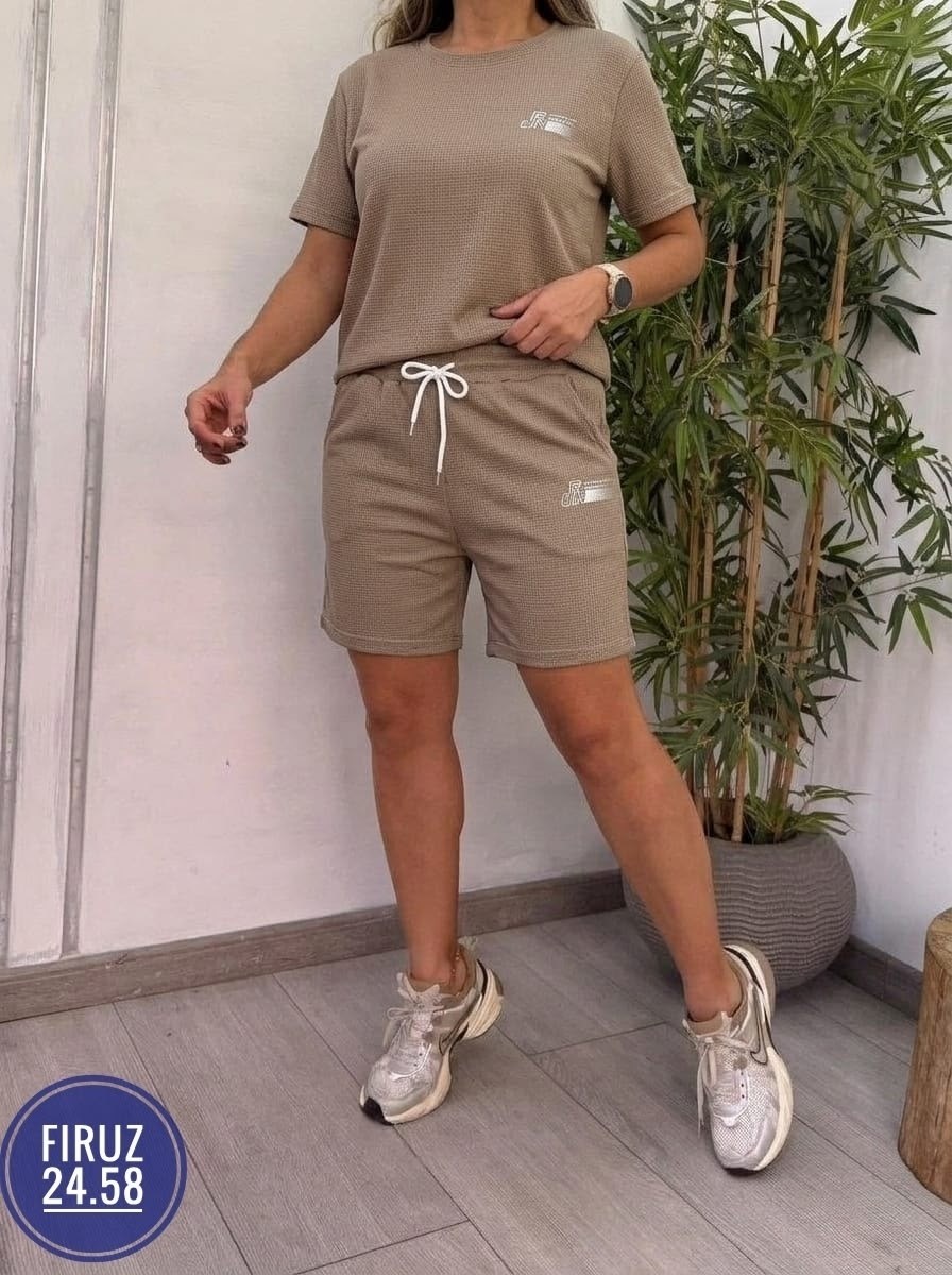 костюмы женские,женский спортивный костюм с шортами,костюм комплекты,спортивные костюм,тонкие спортивные костюмы женские