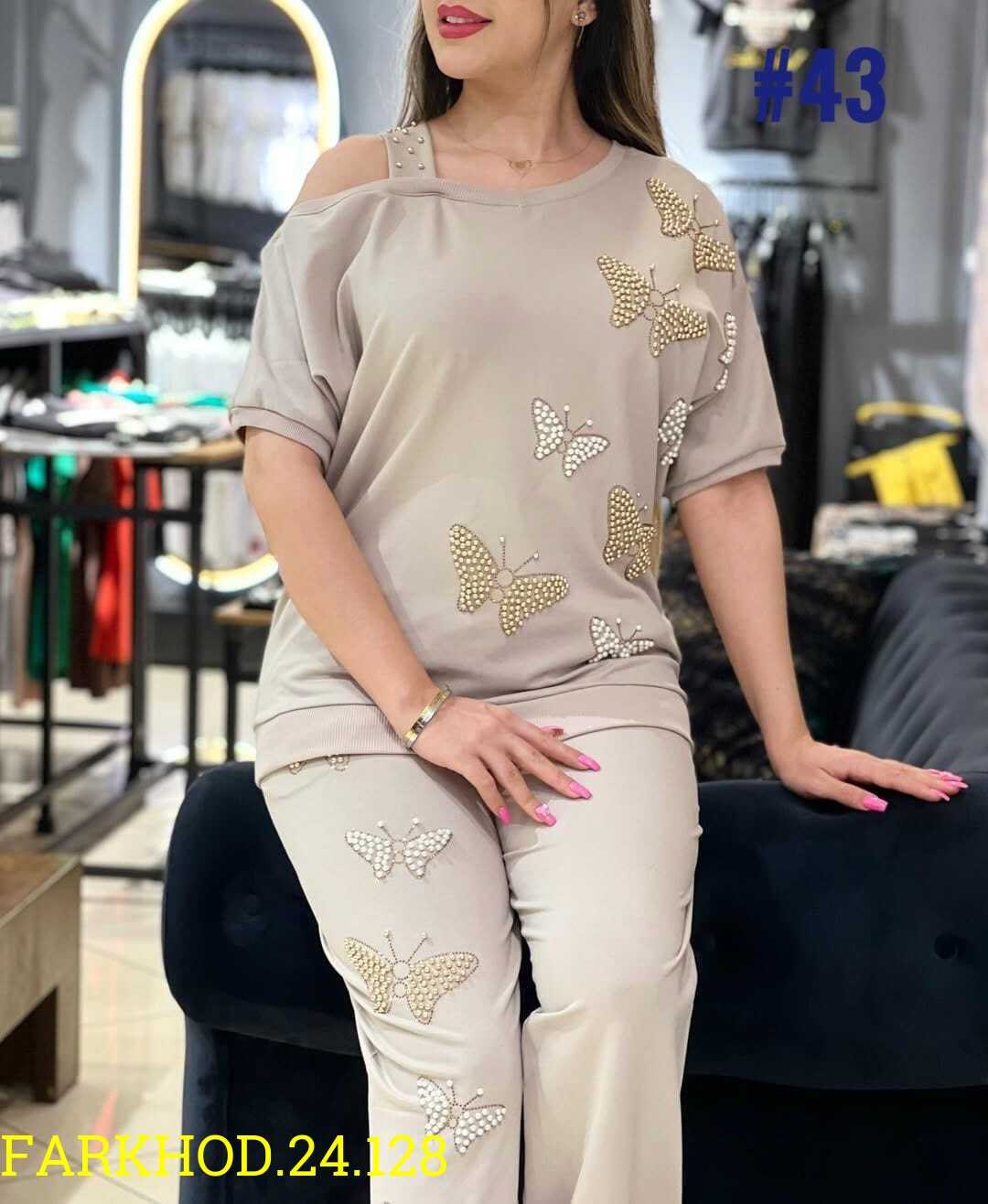 женский костюм двойка,трикотажные костюмы женские,женский костюм из мягкого трикотажа с бабочками,трикотажные костюмы,женские костюмы больших размеров