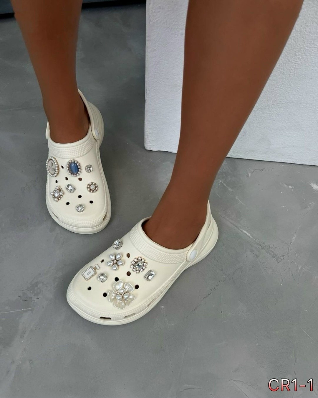 женские кроксы,кроксы с жемчужинами,шлепанцы женские,женские сабо crocs,сабо женские