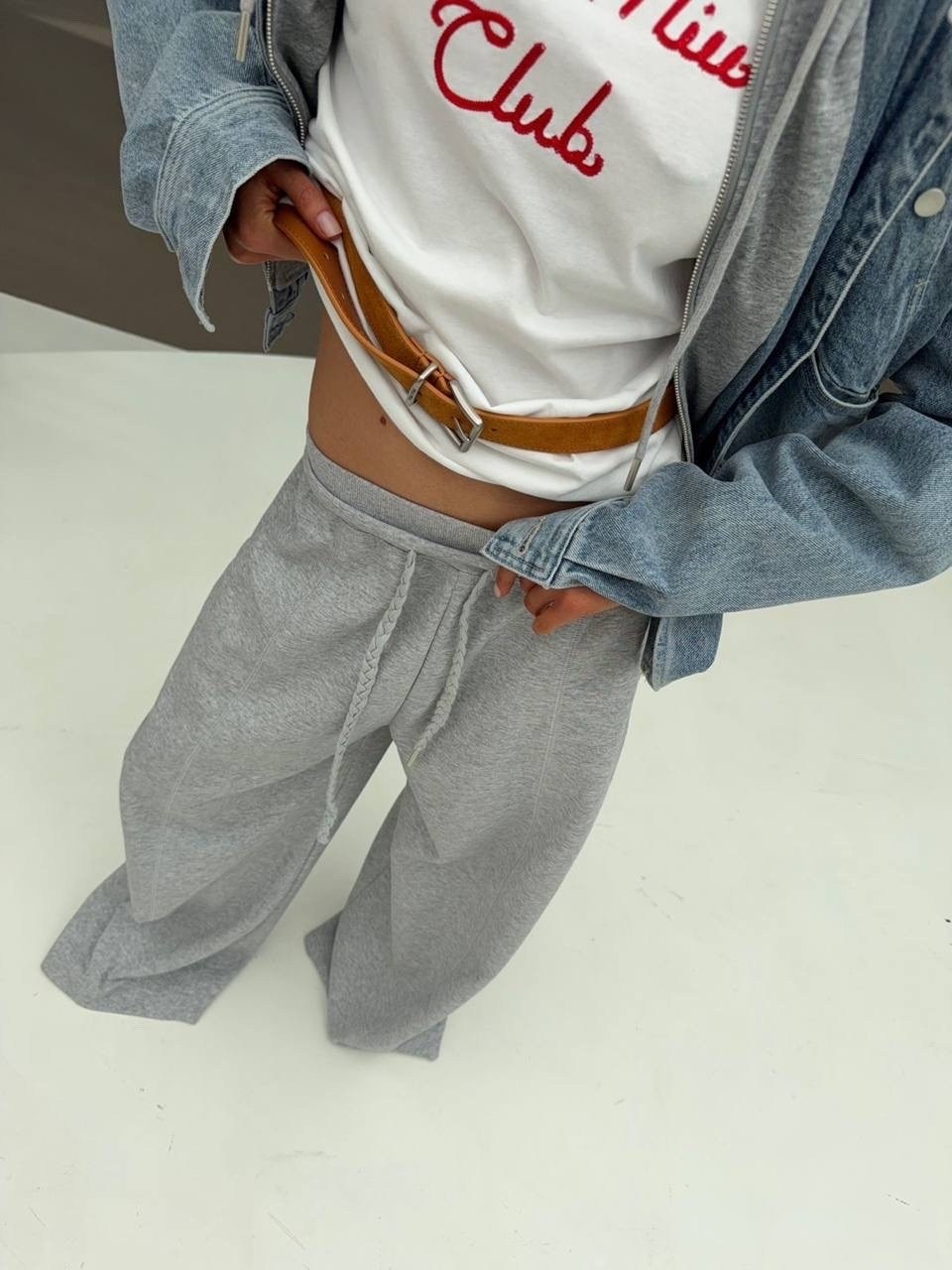 брюки спортивные,брюки широкие,брюки трикотажные,серые спортивные штаны женские,спортивные брюки женские trendyol twoaw22ea0568 серые l