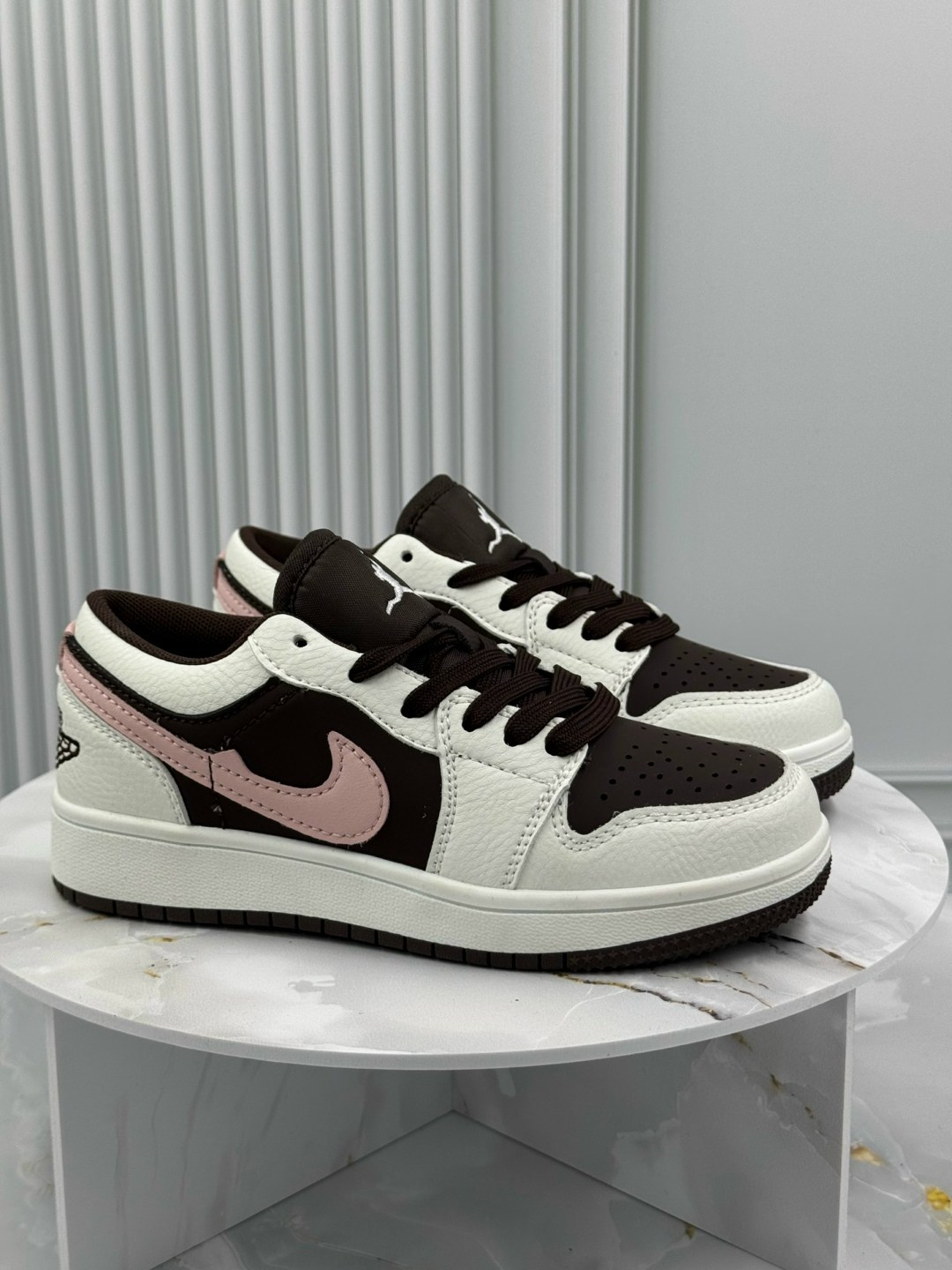 nike air jordan 1 low,nike air jordan 1 low mocha brown,air jordan 1 low,кроссовки,баскетбольная