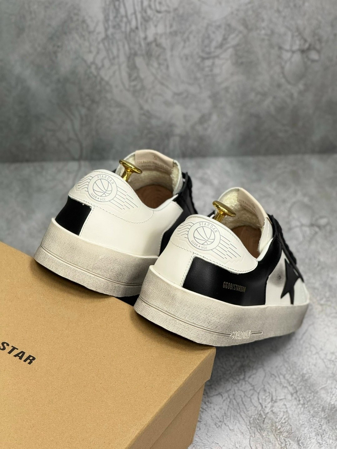 ,кроссовки stardan black white golden goose,кроссовки golden goose,кеды golden goose,golden goose stardan