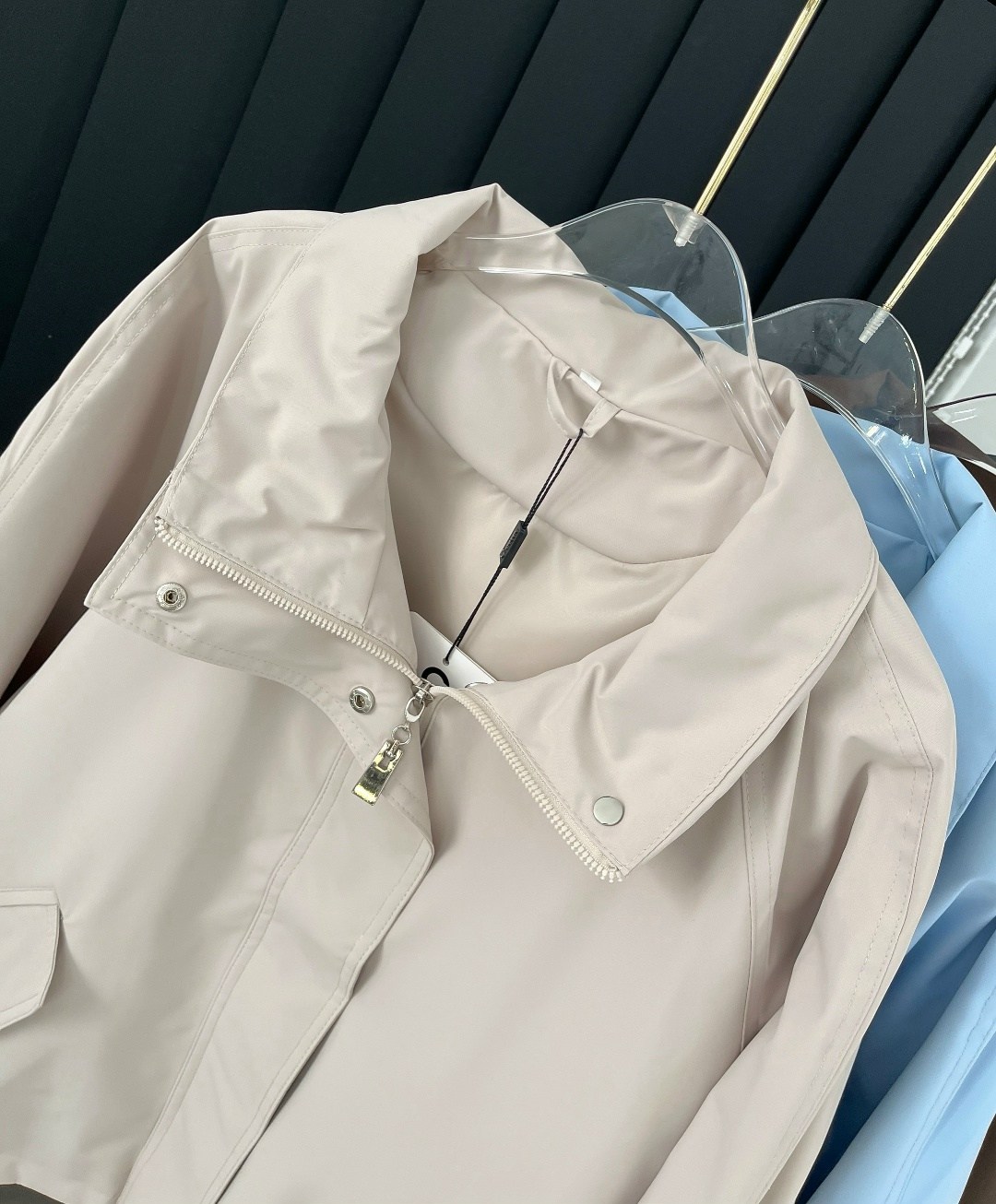 белые кожаные куртки,куртка кожаная,рубашка из экокожи,куртка из искусственной кожи женская,куртка приталенная женская бежевая