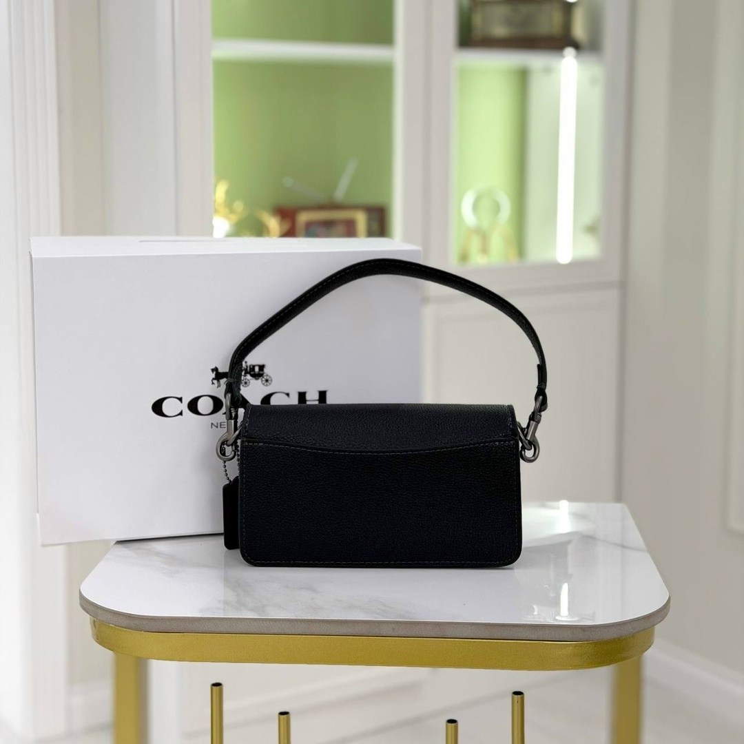 coach сумка на плечо tabby 20 черный,сумка через плечо tabby 26 из зерненой кожи coach черный,сумка polished pebble leather tabby 12 coach черный,женская сумка coach,сумка через плечо coach tabby 20