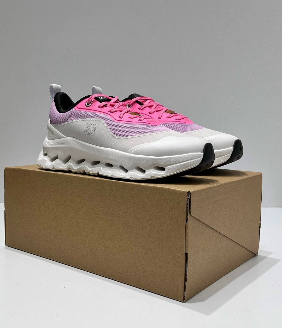 кроссовки on loewe x wmns cloudtilt 2 розовый,женские кроссовки,повседневные кроссовки,спортивные кроссовки,кроссовки loewe