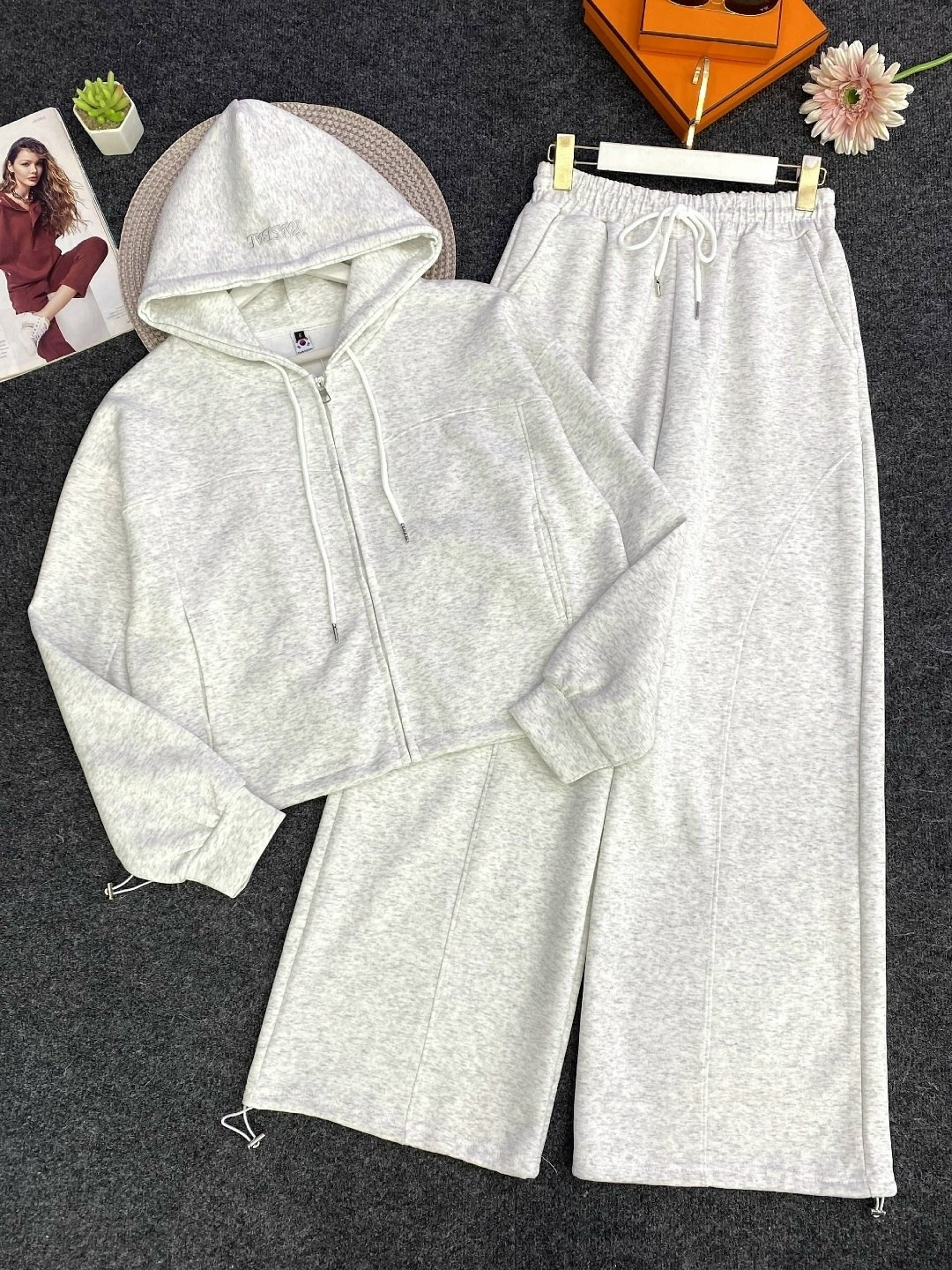 костюм спортивный,костюм на флисе,костюм спортивный женский,cпортивный костюм женский на флисе,теплый костюм