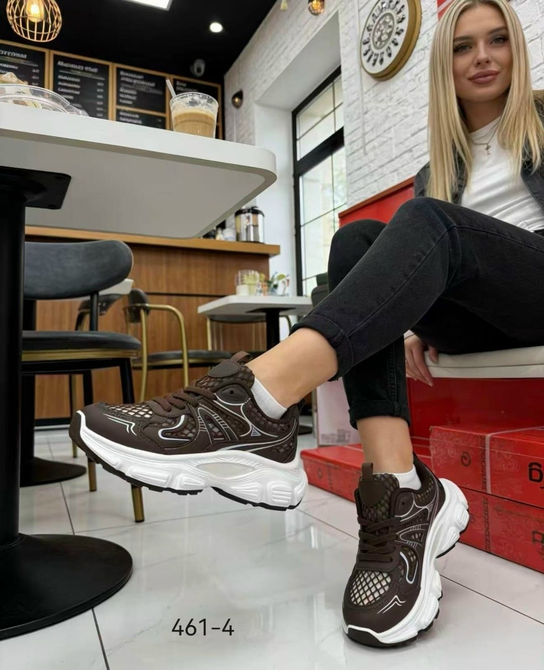 кроссовки женскиe,кроссовки,кроссовки черные,кроссовки модные,спортивная
