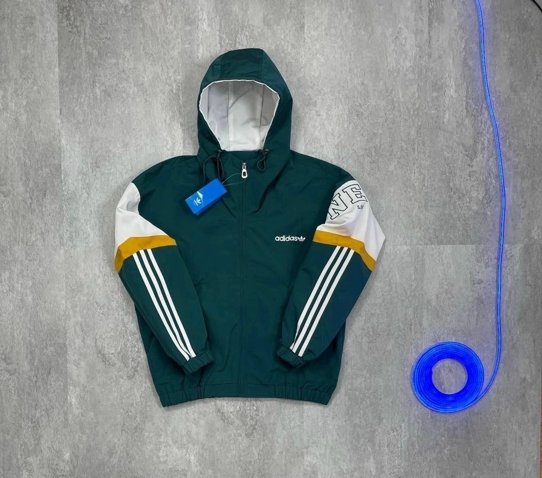 бомбер adidas originals,куртка спортивная,повседневная куртка,куртка модная