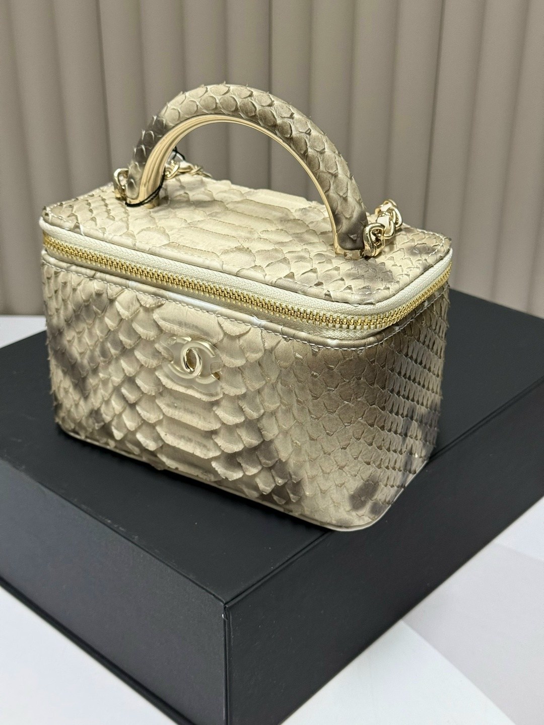 сумка chanel,косметичка chanel,сумка женская chanel,косметичка шанель белая,сумка женская натуральная кожа chanel