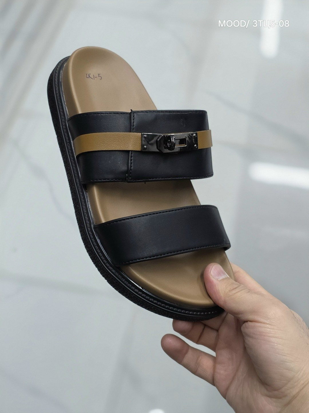 женские шлепанцы,,женские сандалии,сандалии модные,сандалии