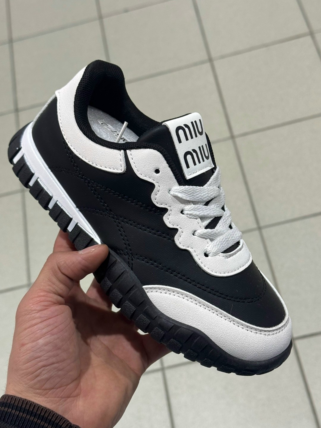 кроссовки женскиe,кроссовки,классические кроссовки женские,кроссовка,кроссовки удобные