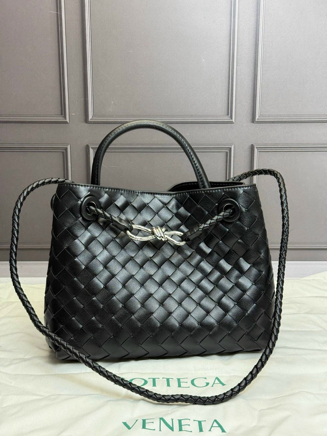 женская сумка bottega veneta,женская сумка bottega veneta черная,сумка bottega veneta,сумка боттега венета,сумка bottega veneta roma