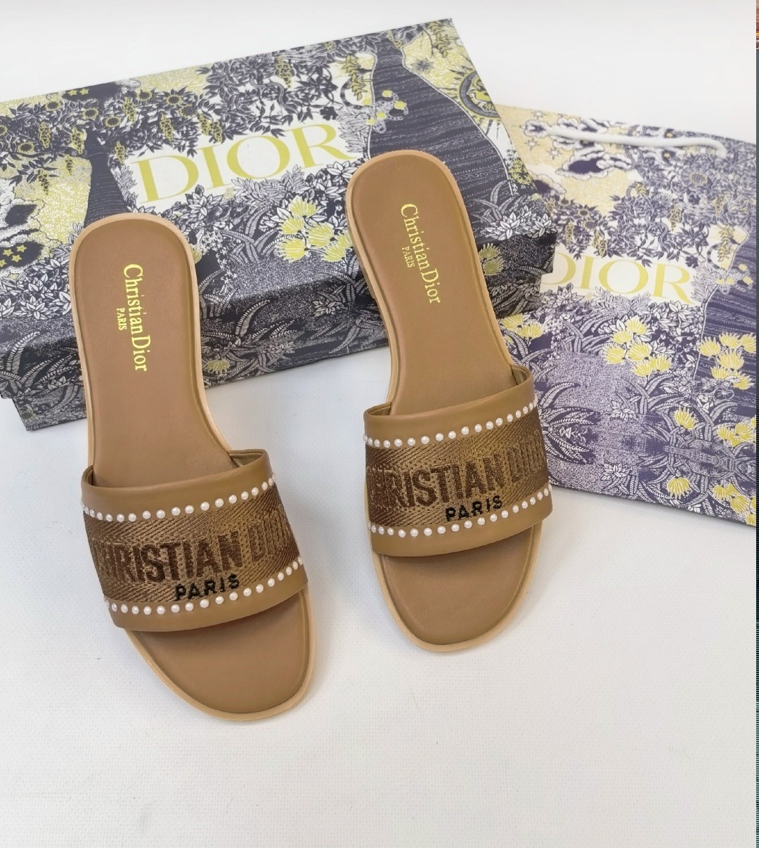 шлепанцы кристиан диор,шлепки диор,,шлепанцы christian dior,шлепанцы женские
