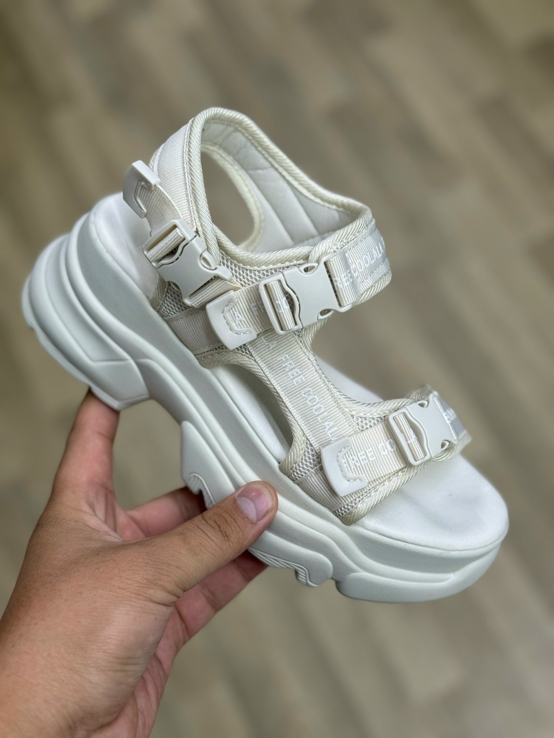 женские босоножки,спортивные босоножки,сандалии модные,женские сандалии на платформе,женские босоножки на платформе