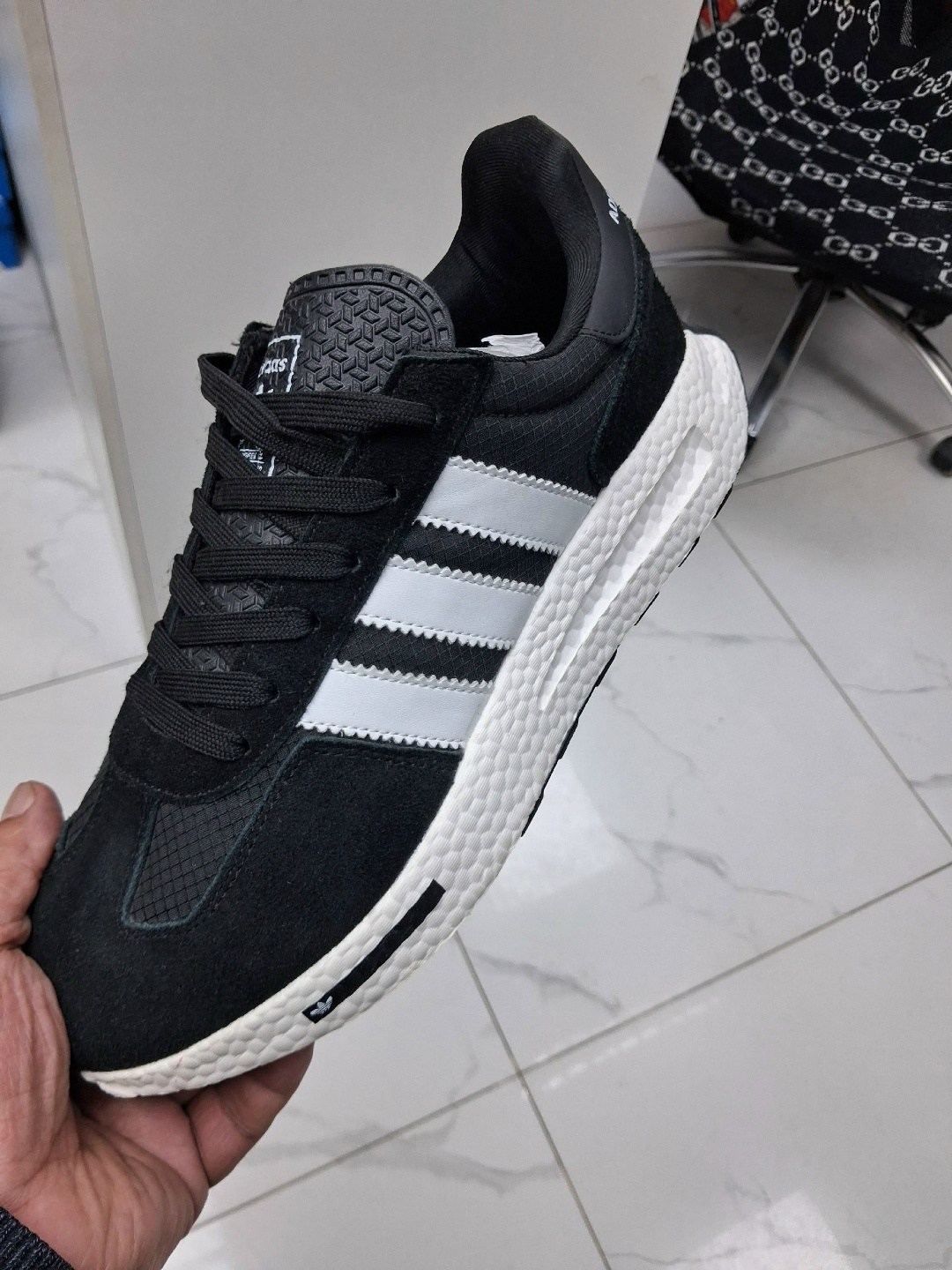 кроссовки adidas,кроссовки мужские adidas,кроссовки,кроссовки adidas retropy,кроссовки адидас
