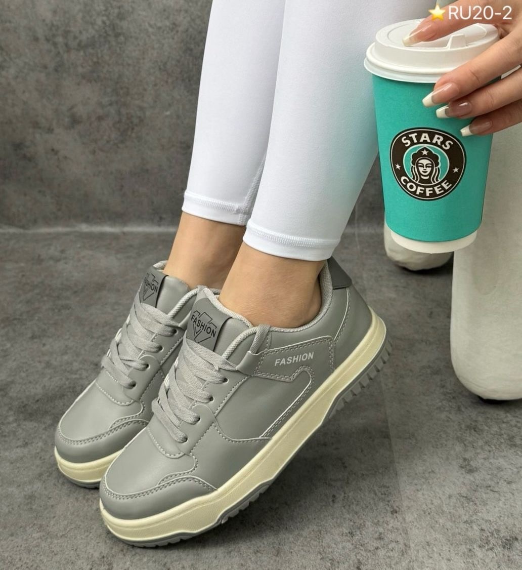 ,кроссовки женскиe,модные кроссовки,удобные кроссовки,весенние кроссовки