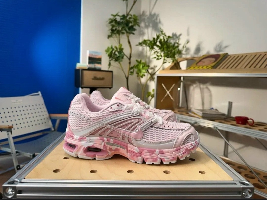 nike кроссовки женские,nike zoom vomero 5 pink,mizuno кроссовки,кроссовки nike,женские кроссовки