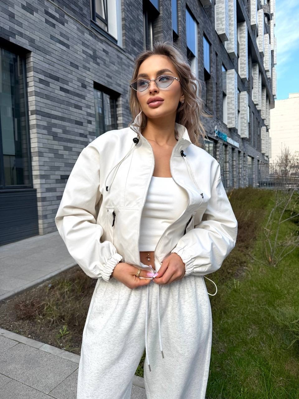 куртка бомбер,бомбер женская куртка,женская куртка,легкая куртка,куртка бомбер черная