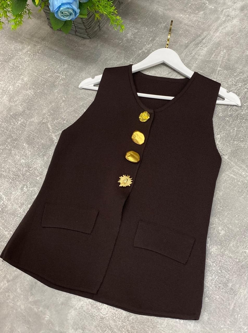 жилет на пуговицах,жилет и юбка,юбка с лямками,костюм женский,платье стильное