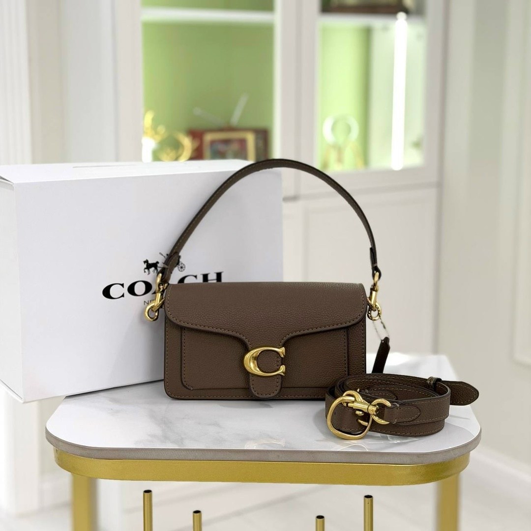 кожаная сумка через плечо с логотипом coach коричневый,сумки женская,сумка coach,сумка,сумка coach tabby 26