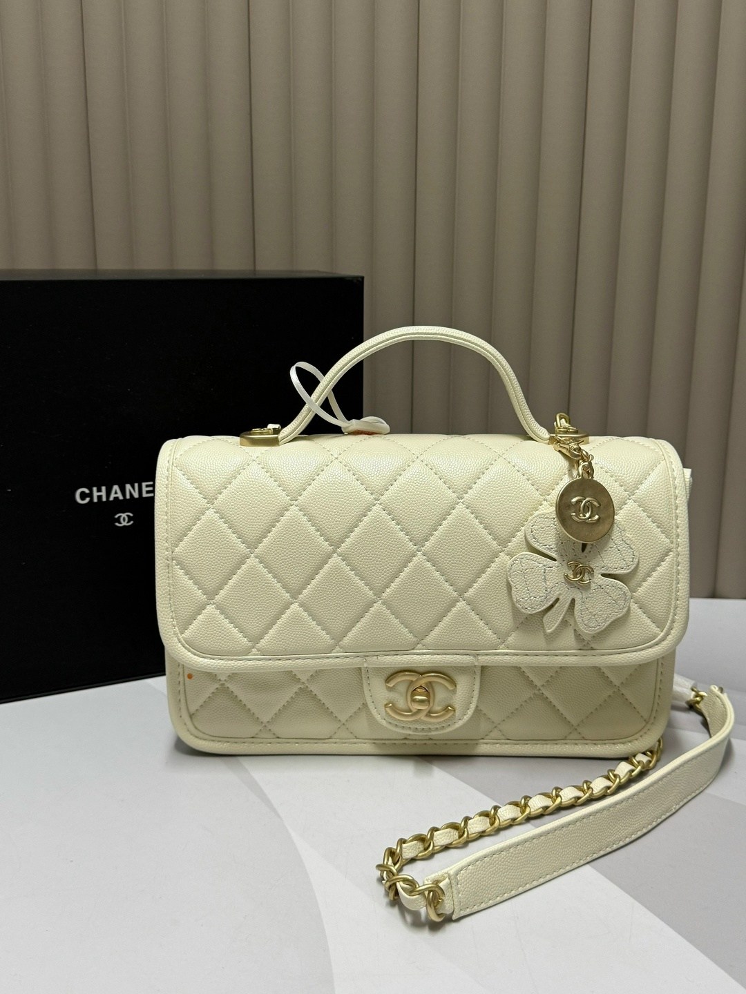 сумка chanel,сумка chanel женская,сумка шанель белая,шанель сумка,сумочка модная