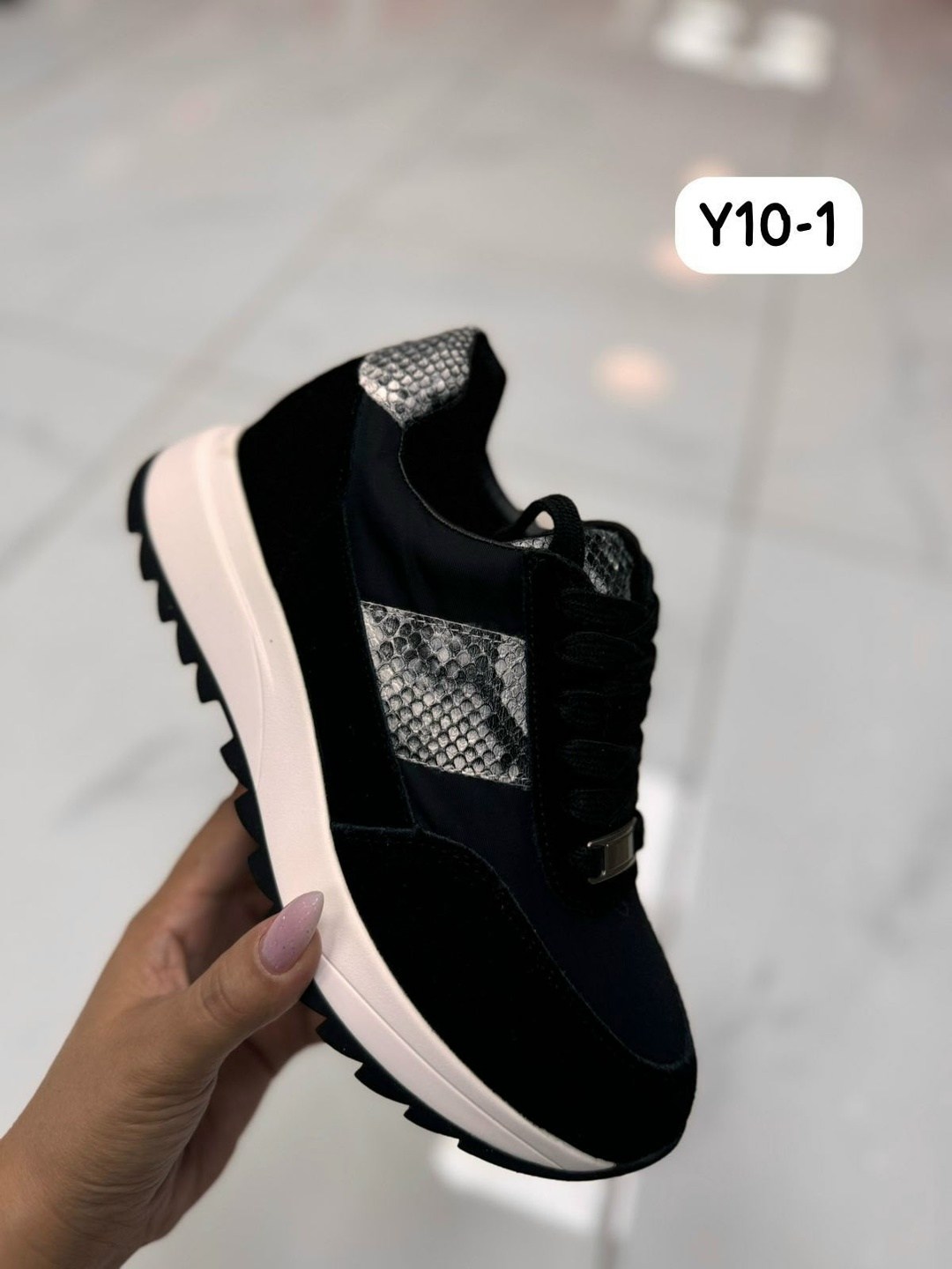 ,кроссовки женские,обуви, женская,кроссовки на подошве