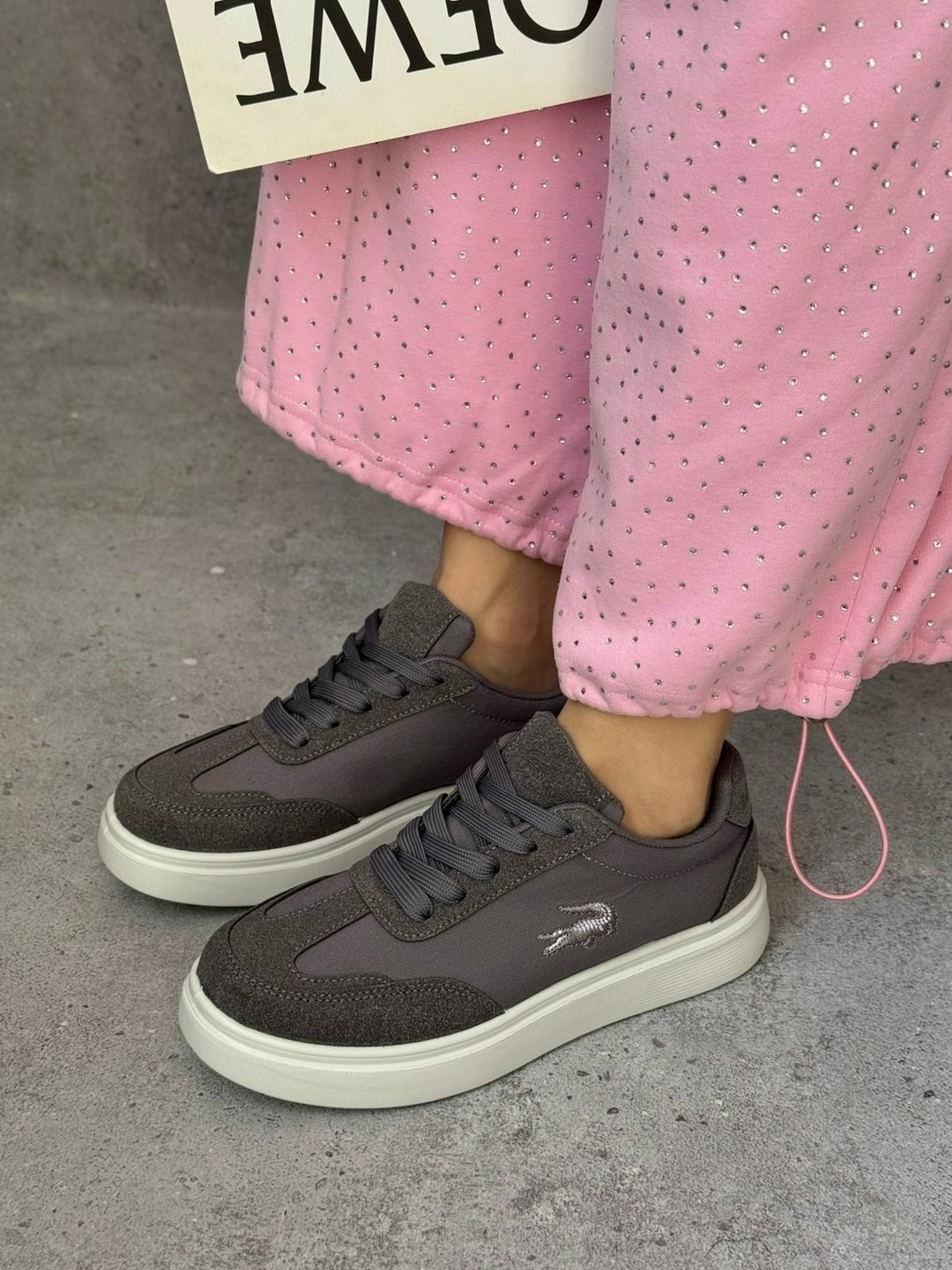 ,кроссовки lacoste,женские кроссовки,модные кроссовки,кроссовки замш