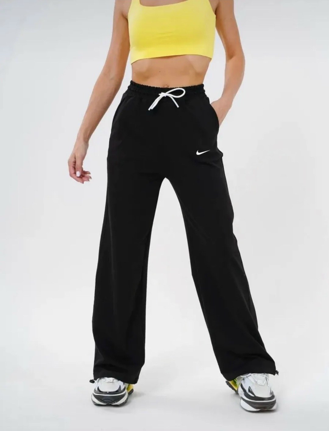 спортивные штаны найк женские серые,широкие спортивные штаны женские,спортивные штаны широкие,брюки черные спортивные джоггеры оверсайз baggy nike,широкие спортивные штаны джоггеры оверсайз