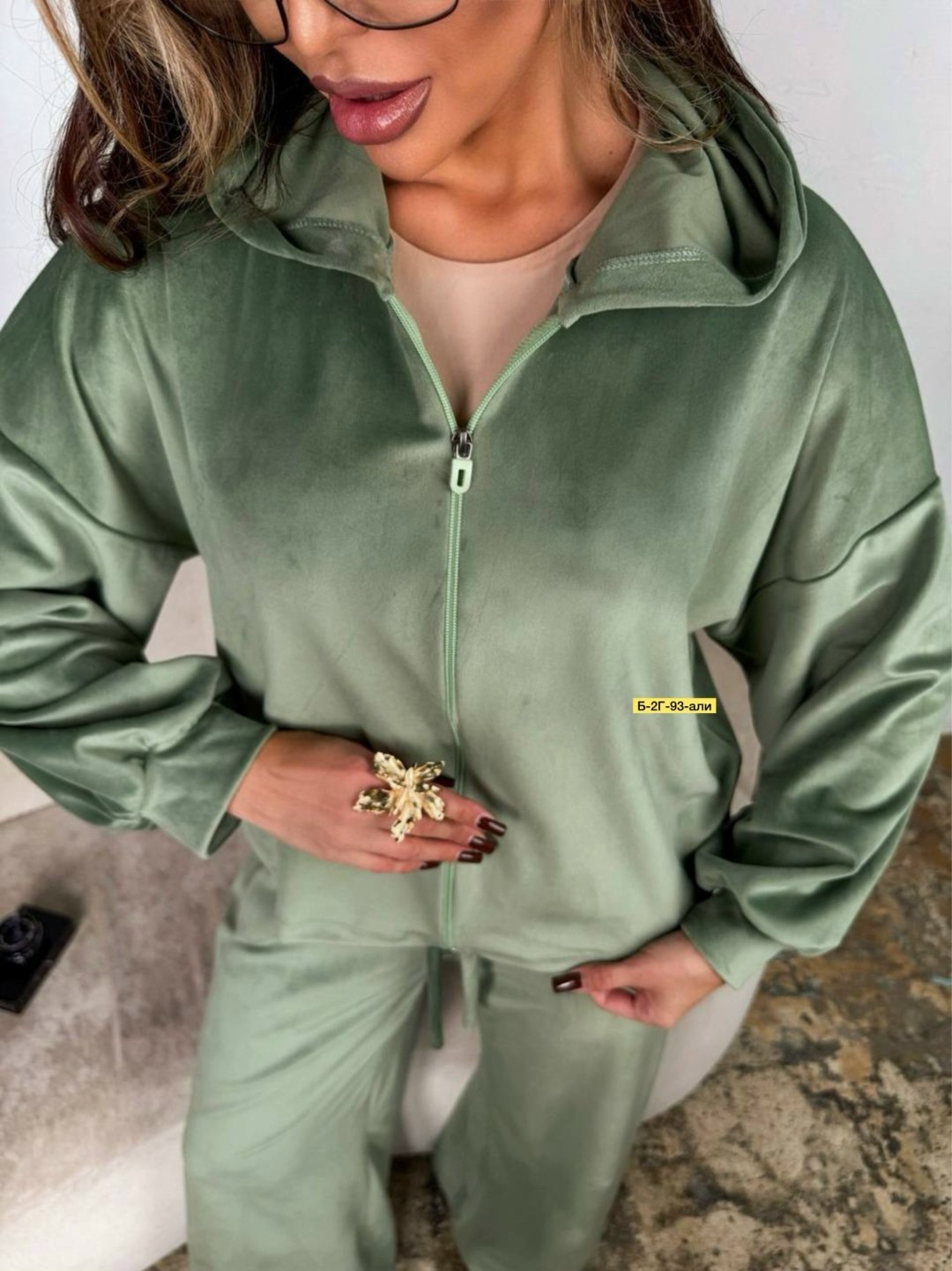 костюм велюровый бархатный с капюшоном и брюками палаццо zakiya shop,костюм велюровый бархатный с капюшоном и брюками палаццо zakiya shop цвет графит,костюм женский велюровый,спортивный костюм велюров