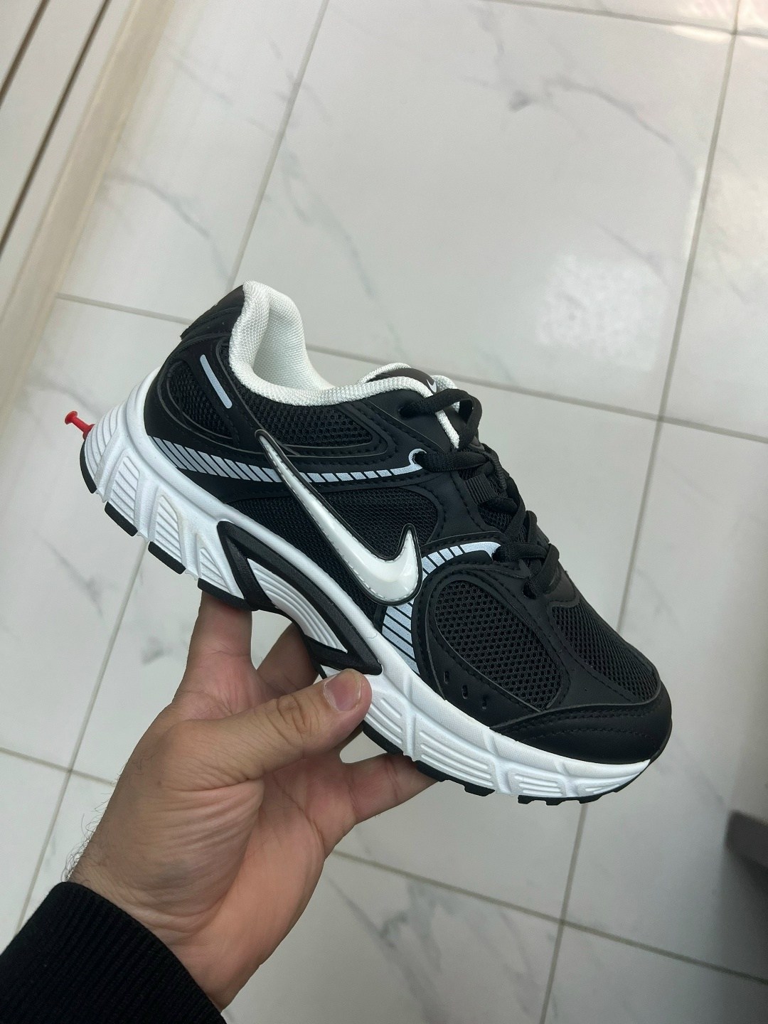 кроссовки nike,кроссовки v5 rnr nike,женские кроссовки nike,женские кроссовки nike v5 rnr с дышащей сеткой и легкой амортизацией,кроссовки найк