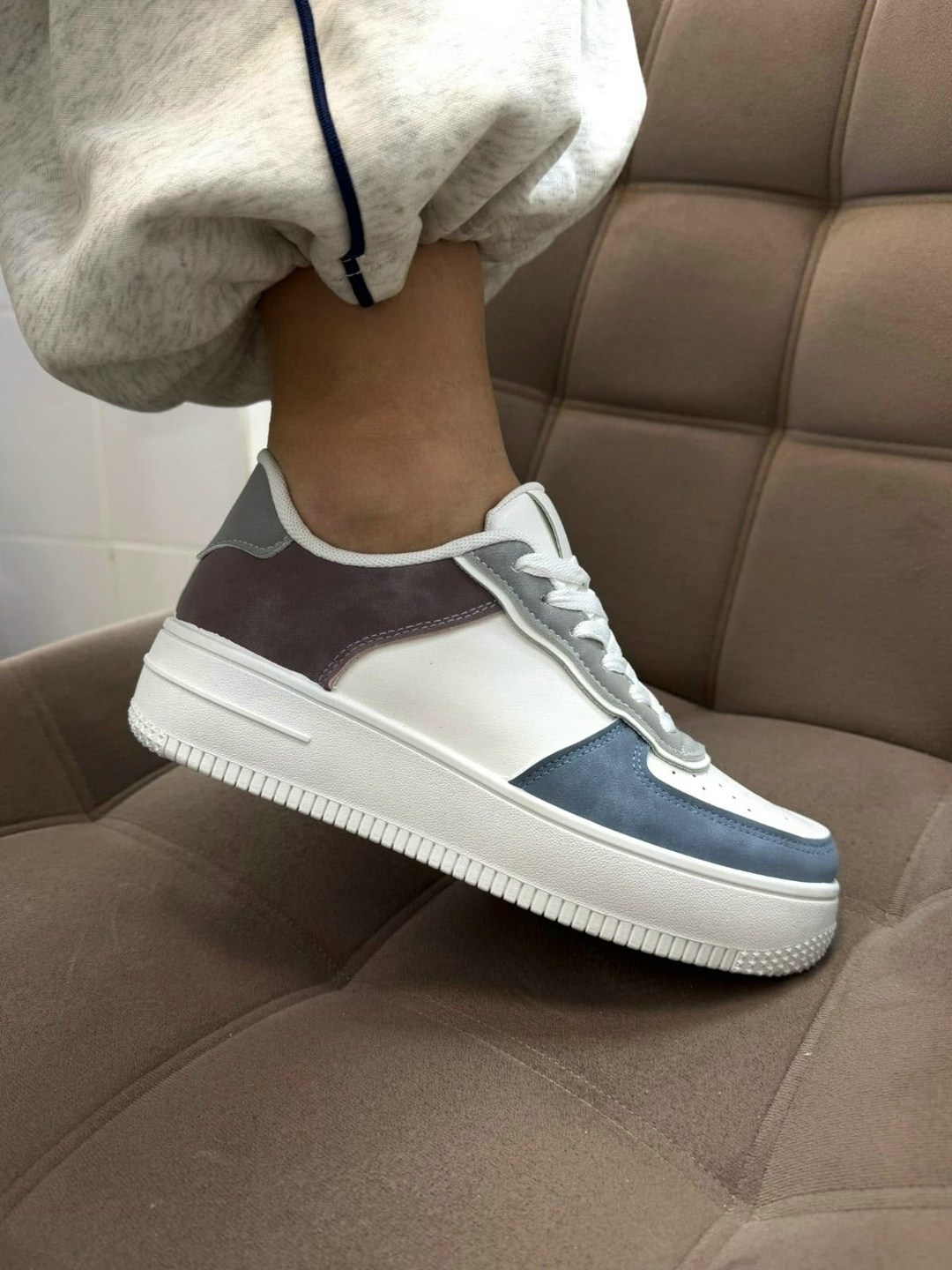 ,кроссовки женскиe, женская,модные кроссовки,стильные кеды