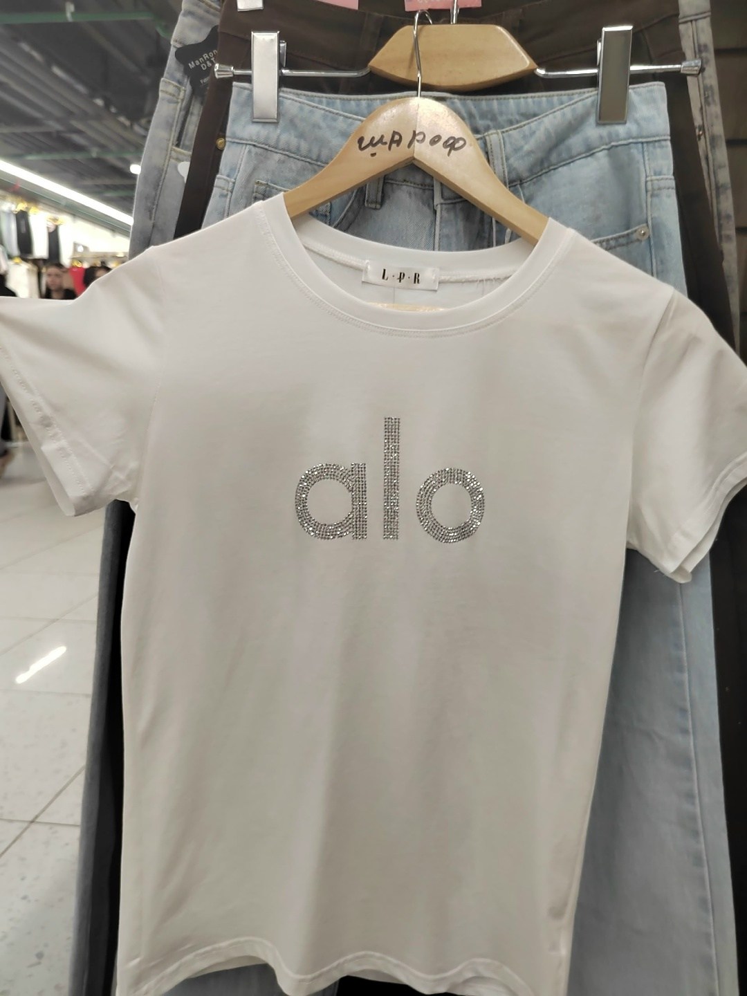 футболки женская,футболка женская базовая,женская футболка белая,кофта женская,футболка женская брендовая