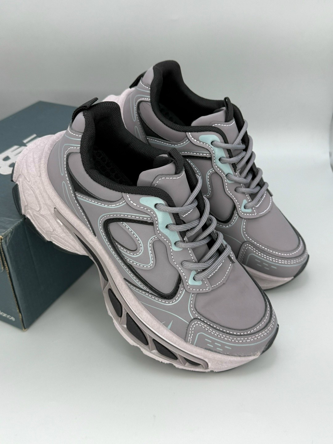 кроссовки баленсиага серые,женские кроссовки,массивные кроссовки,женские массивные кроссовки,кроссовки платформа