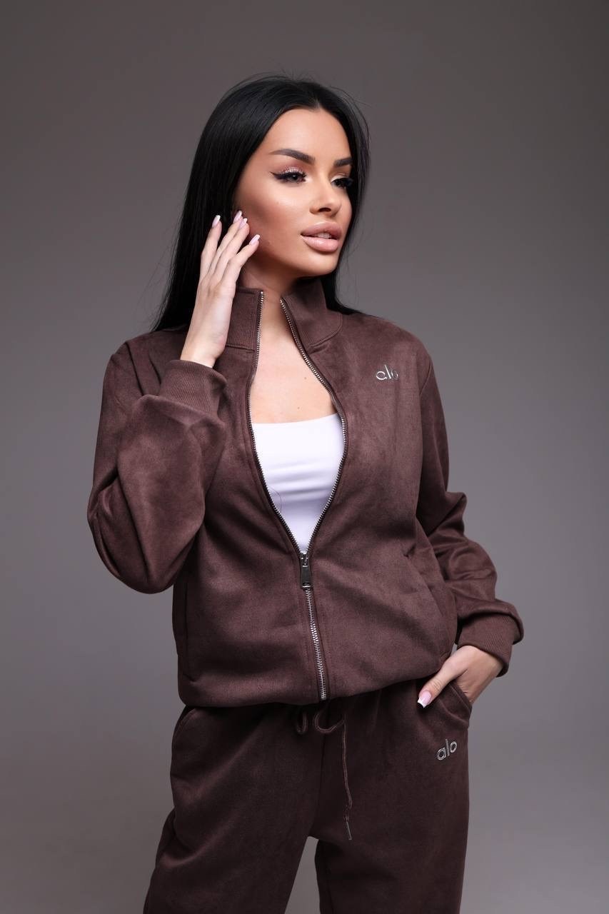 женские костюмы спортивные,стильные костюмы,костюм велюровый,женские костюмы,костюм бежевый