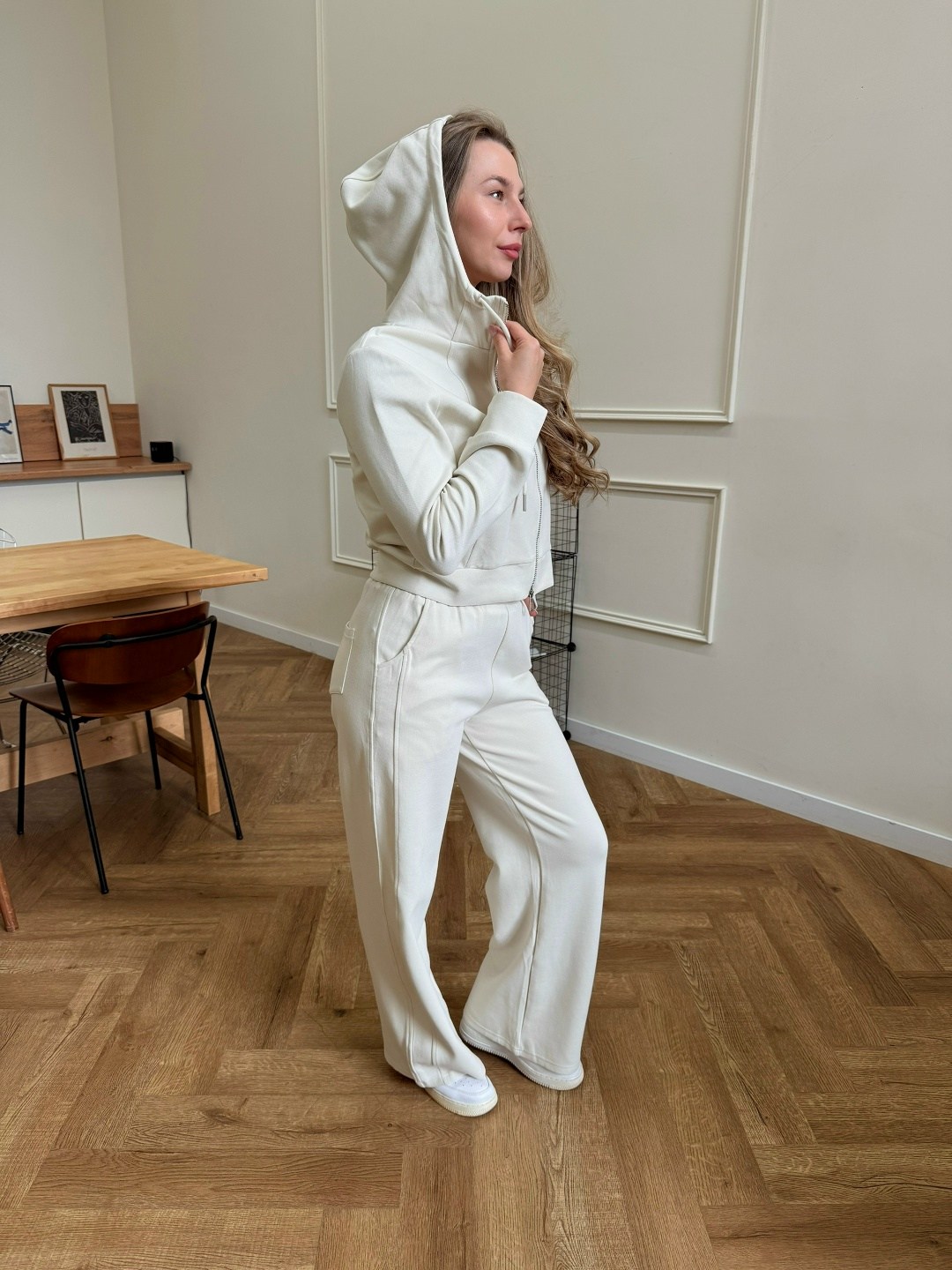 костюм бежевый,костюм с брюками,костюм женский,стильные костюмы,костюм молочный