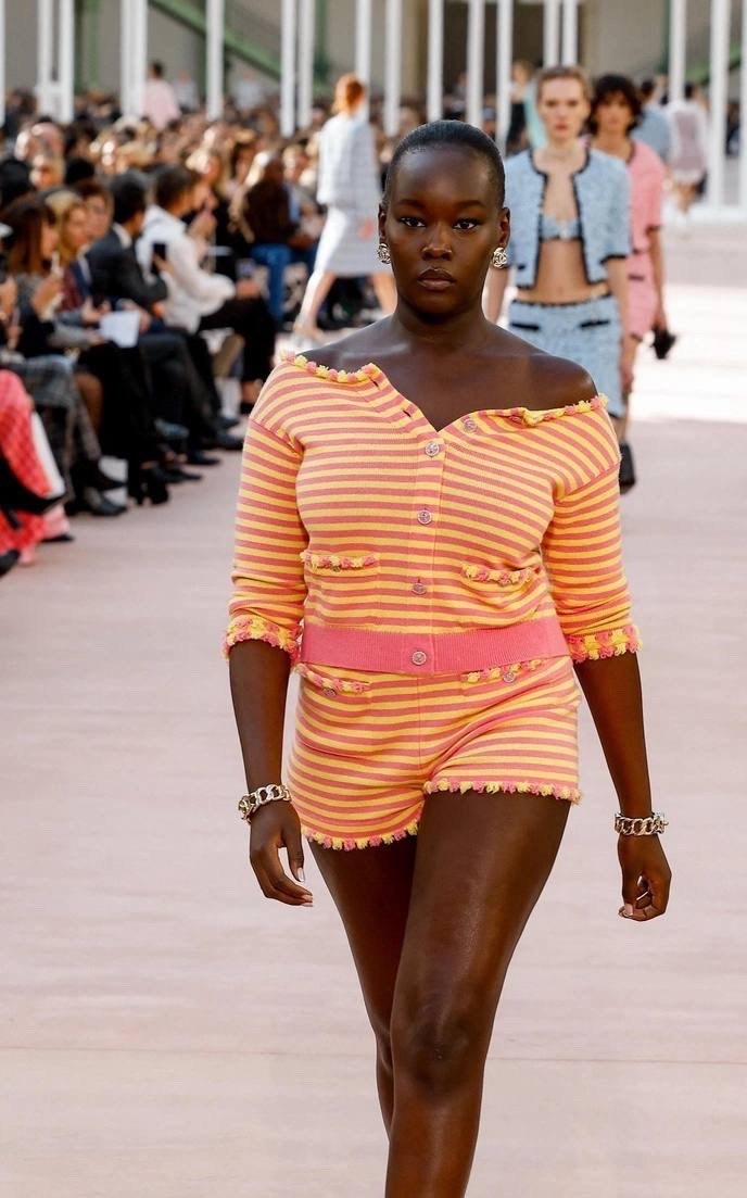 шанель мода,шанель показ,коллекция chanel весна-лето 2025,показ chanel весна-лето 2025,шанель весна-лето 2025