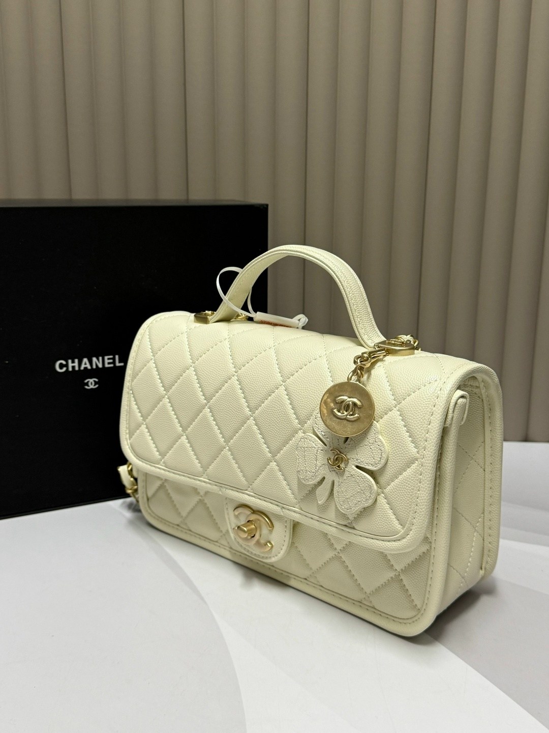 сумка chanel,сумка chanel женская,сумка шанель белая,шанель сумка,сумочка модная