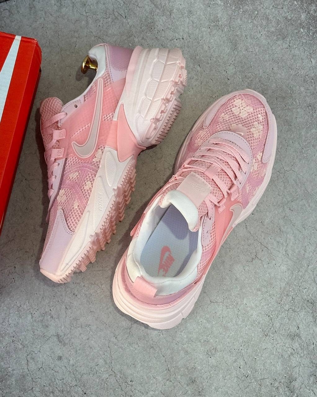 nike v2k run женские беговые кроссовки,кроссовки nike женские,кроссовки,кроссовки nike,женские кроссовки