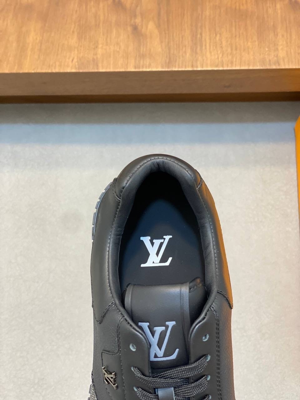 кроссовки louis vuitton мужские,кроссовки louis vuitton,кроссовки луи виттон,луи виттон кроссовки мужские,кроссовки louis vuitton runner