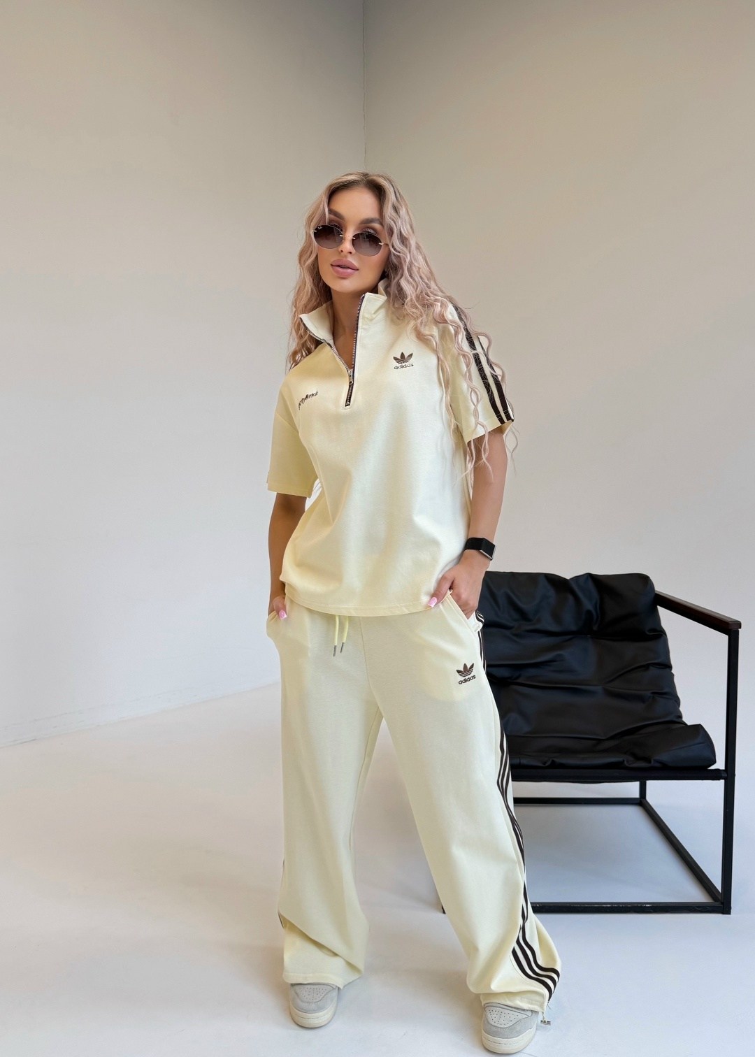 chanel костюм спортивный женский с футболкой,спортивный костюм женский,спортивный костюм,женский костюм,трикотажные костюмы