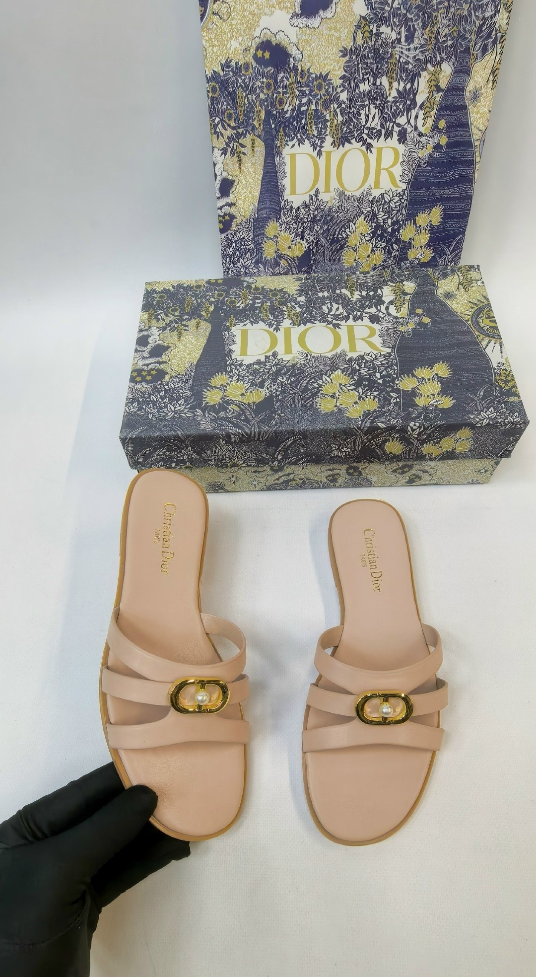 шлепанцы кристиан диор,шлепанцы женские кристиан диор,шлепки диор,шлепанцы christian dior,шлепки кристиан диор