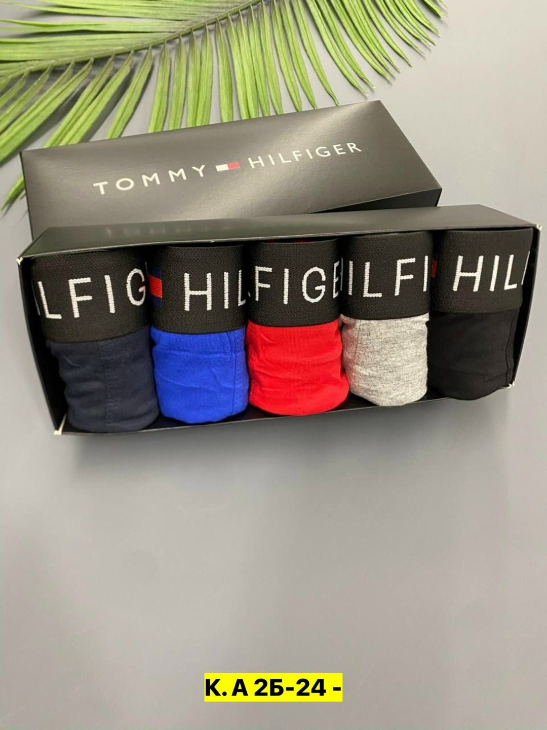 набор мужских трусов tommy hilfiger,tommy hilfiger трусы мужские,трусы tommy hilfiger мужские комплект,трусы tommy hilfiger мужские набор,трусы боксеры tommy hilfiger набор
