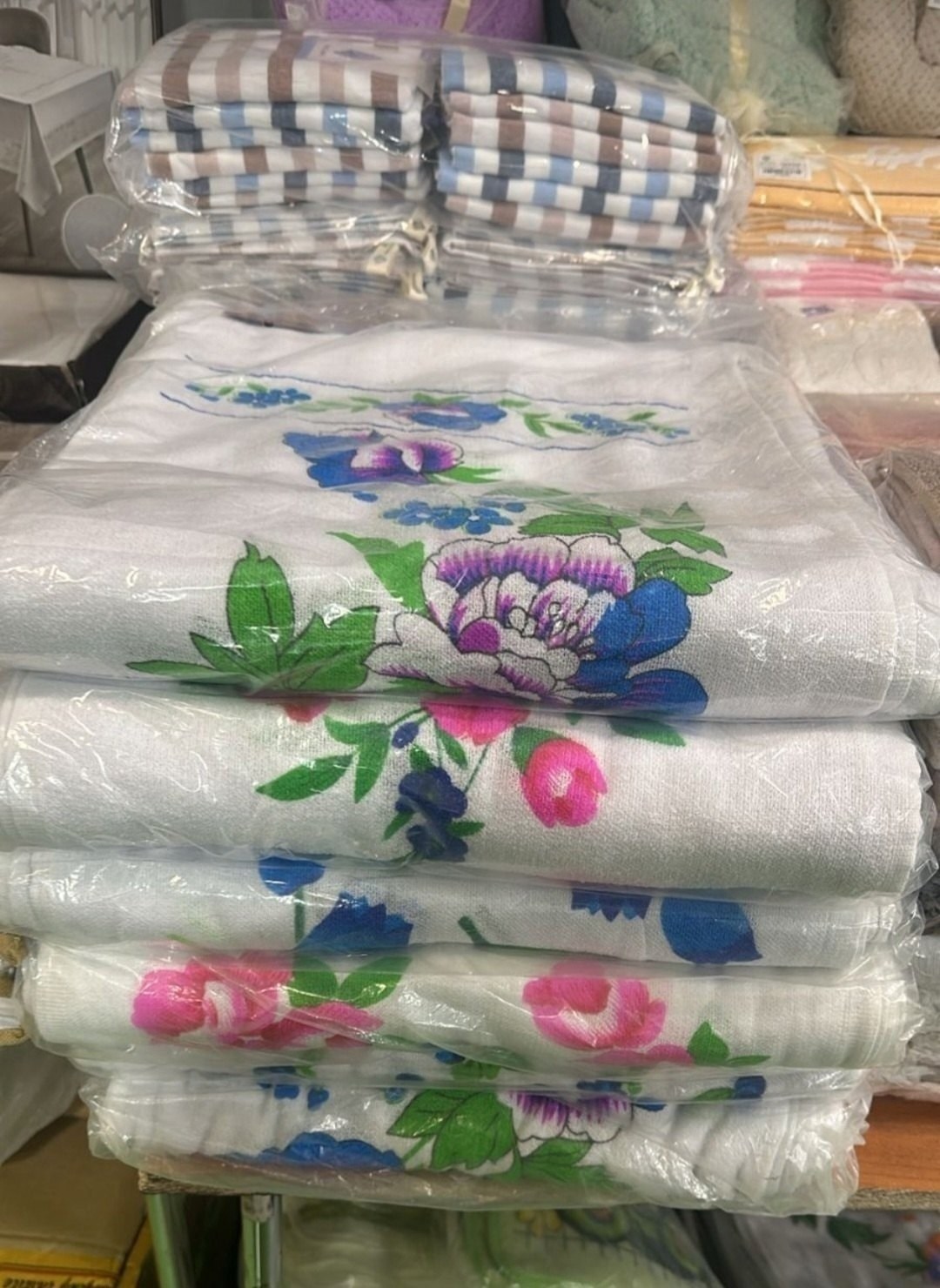 полотенца для кухни,кухонные махровые полотенца,полотенца кухонное,полотенце кухонное с цветочками,полотенце махровое кухонное тюльпаны