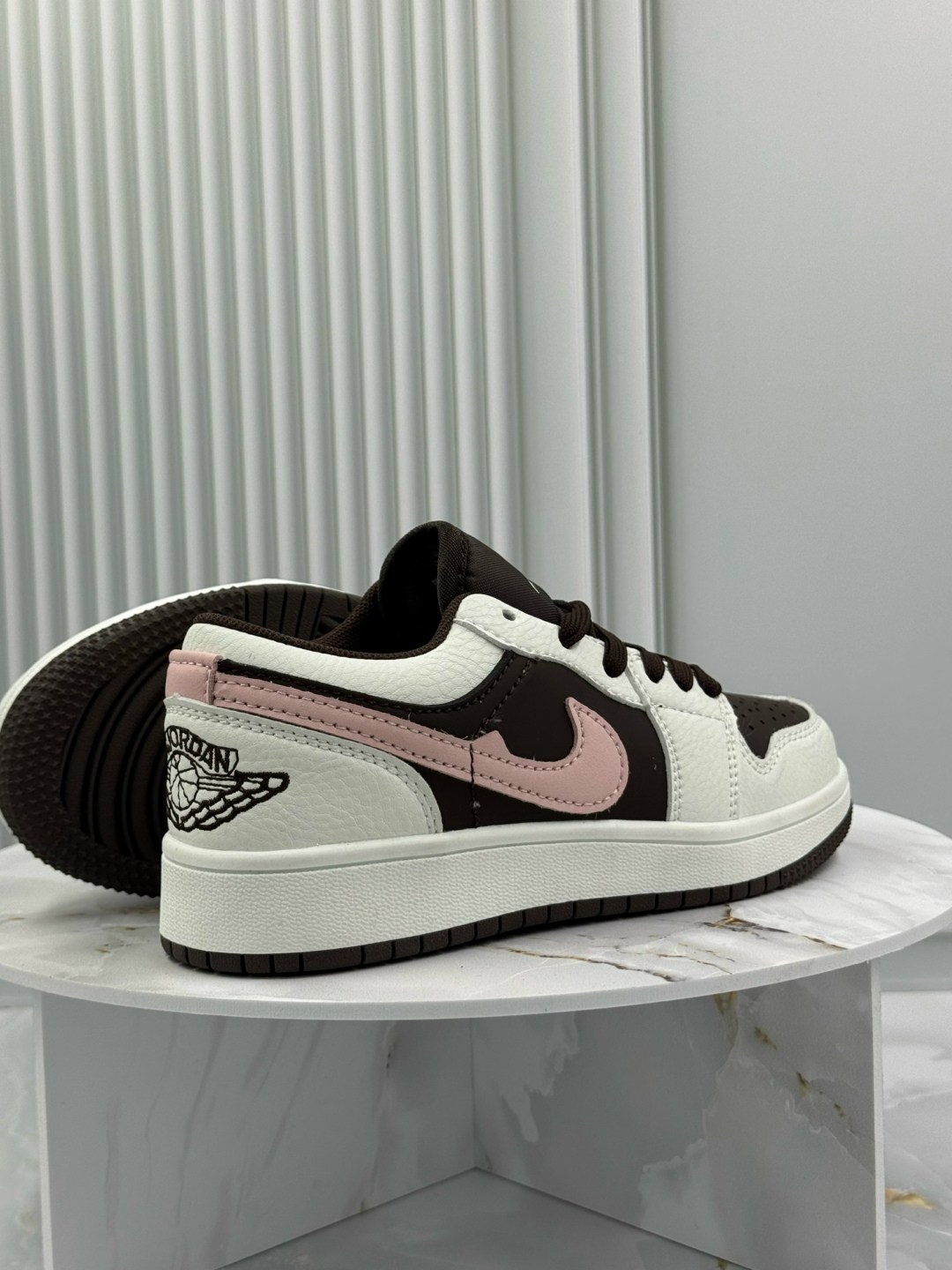 nike air jordan 1 low,nike air jordan 1 low mocha brown,air jordan 1 low,кроссовки,баскетбольная