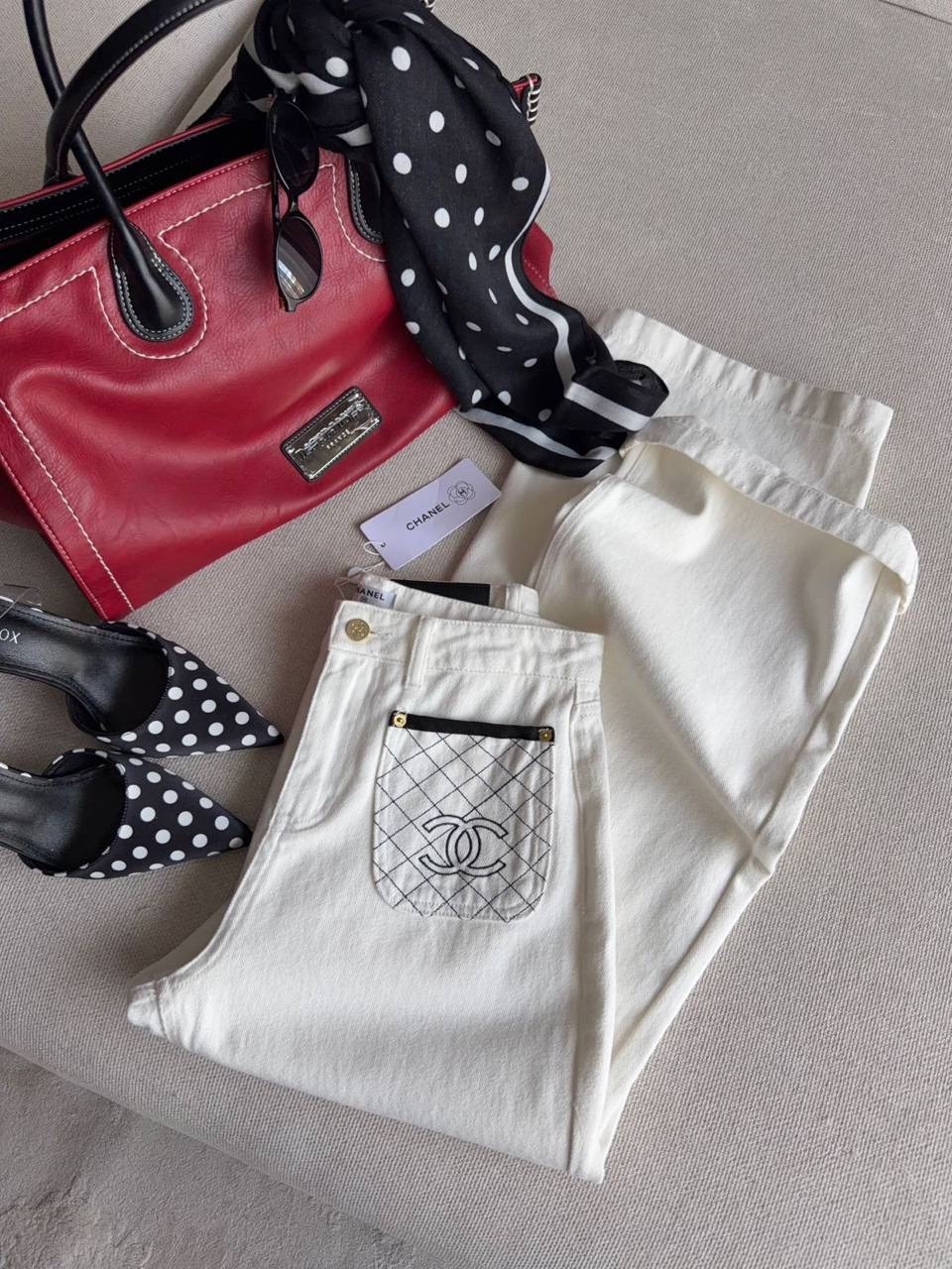 джинсы chanel,белые джинсы,джинсы шанель,женские джинсы,брюки джинсы
